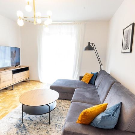 Rhein-Lahn Living - Modernes Design - Balkon Mit Aussicht - Zentrale Lage Nahe Rhein Und Martinsburg Apartman Lahnstein Kültér fotó